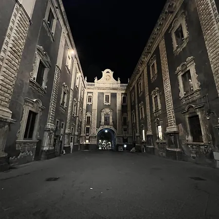 Feriehus Li Cuti House - Lungomare Self Check-in Catania