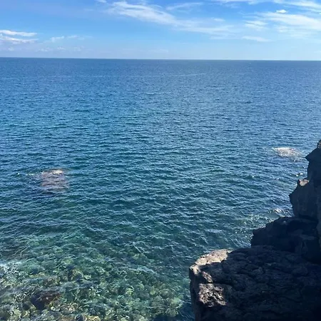 Li Cuti House - Lungomare Self Check-in بيت للعطل