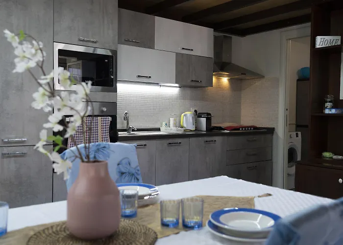 Li Cuti House - Lungomare Self Check-in